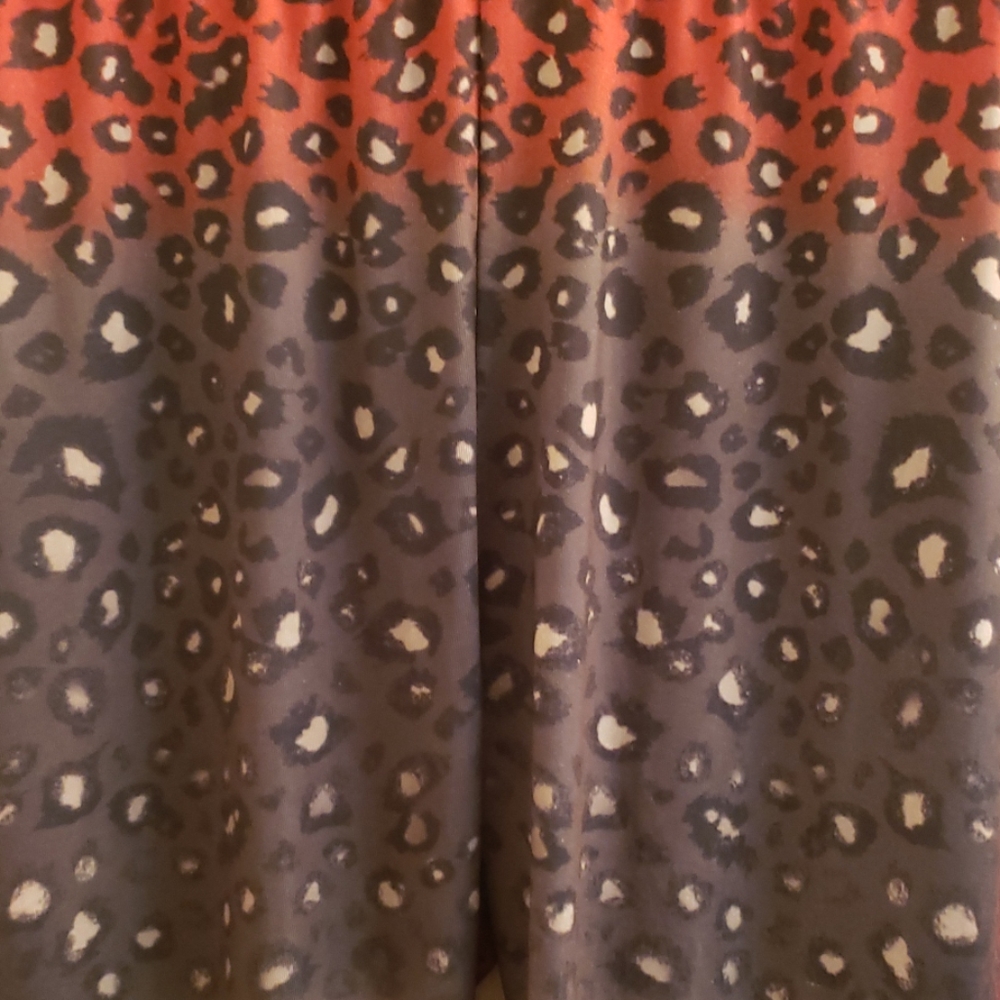 🤯3/$12 Seductions White Tiger Leggings Red Size S - Picture 3 of 6